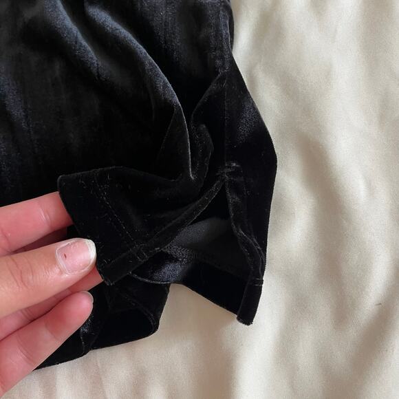 Black Velvet Velour Cardigan Wmn’s M Witchy WhimsyGoth Emo Romantic Grunge - Picture 5 of 8